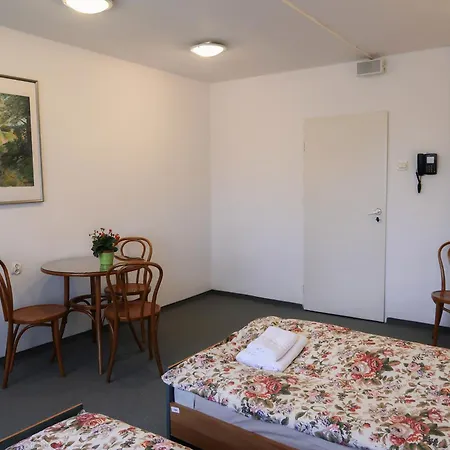 Dom Studencki Labirynt * فروتسواف