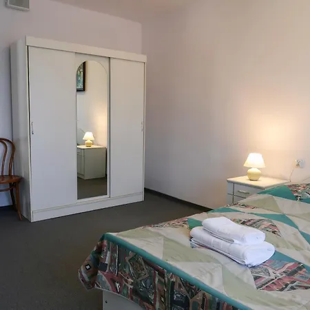 Dom Studencki Labirynt Hostel *